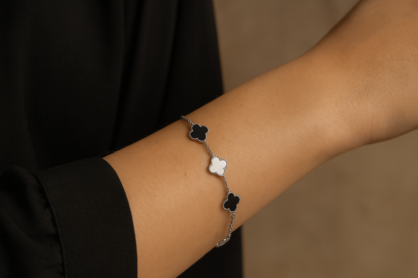 "Gillyflower" Glove Bracelet