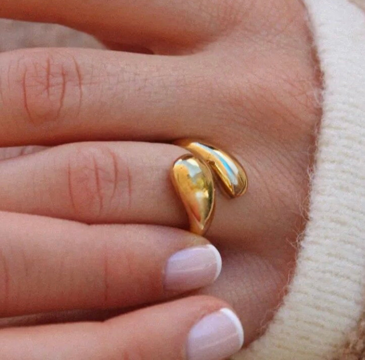 "Snowdrop" Ring