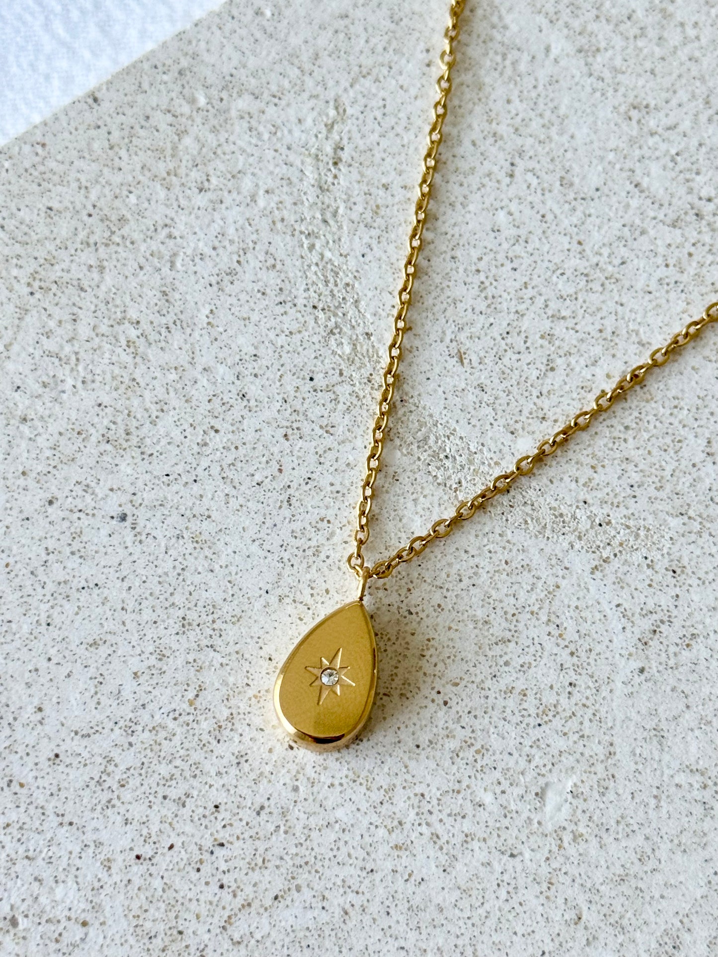 "Flower Gem" Pendant Necklace
