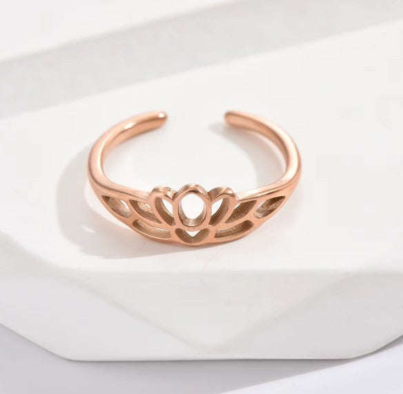"Lotus" Toe Ring