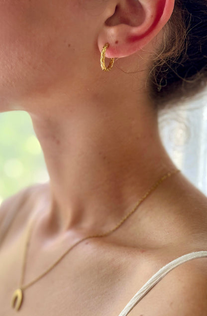 "Iris" Hoops