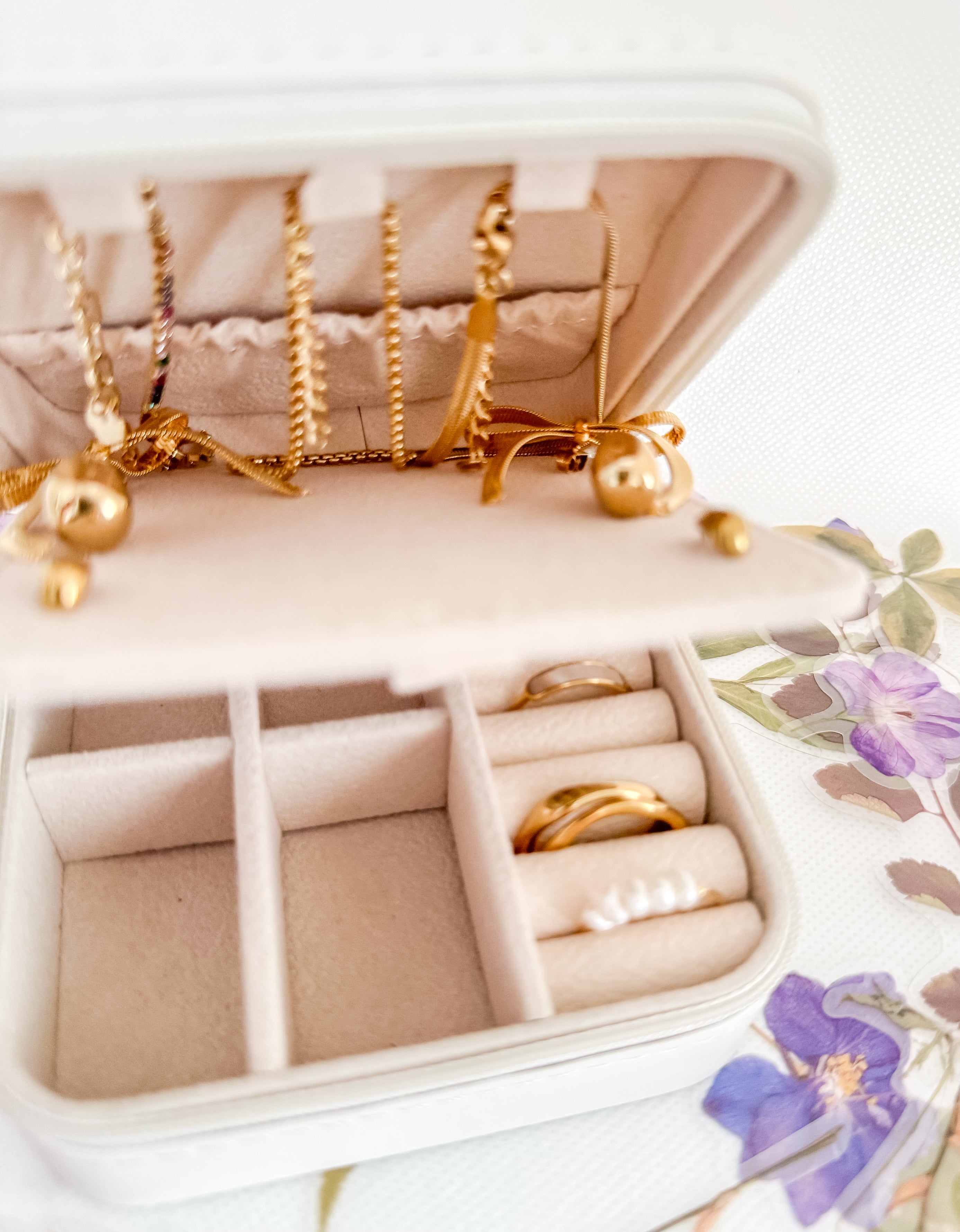 "Wyldflower" 12-Piece Mystery Jewellery Case