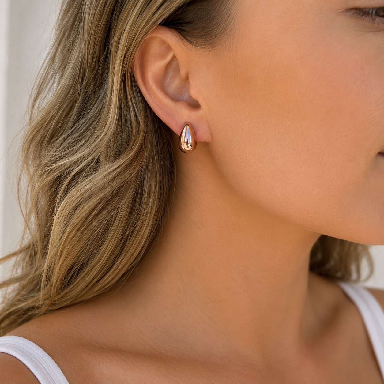 "Sweet Cecily" Waterdrop Studs