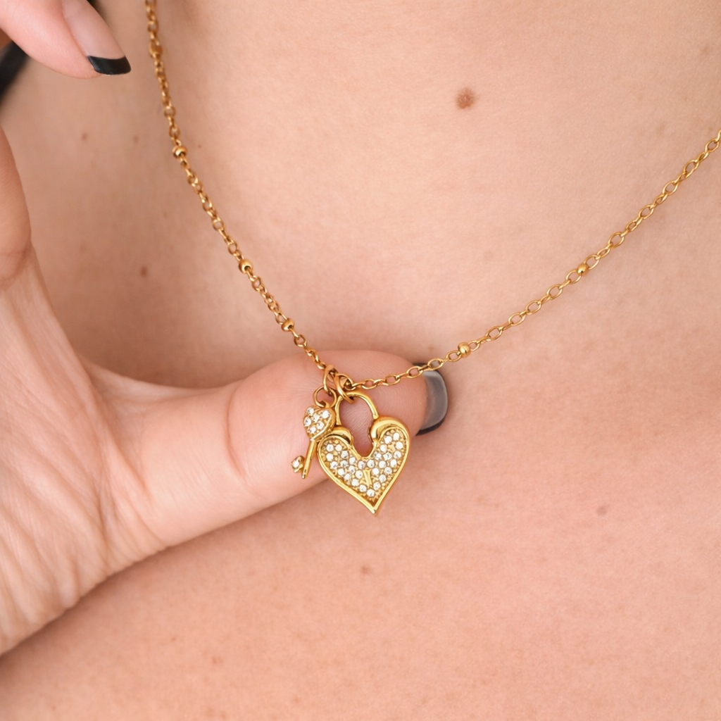 "Chain of Heart" Necklace