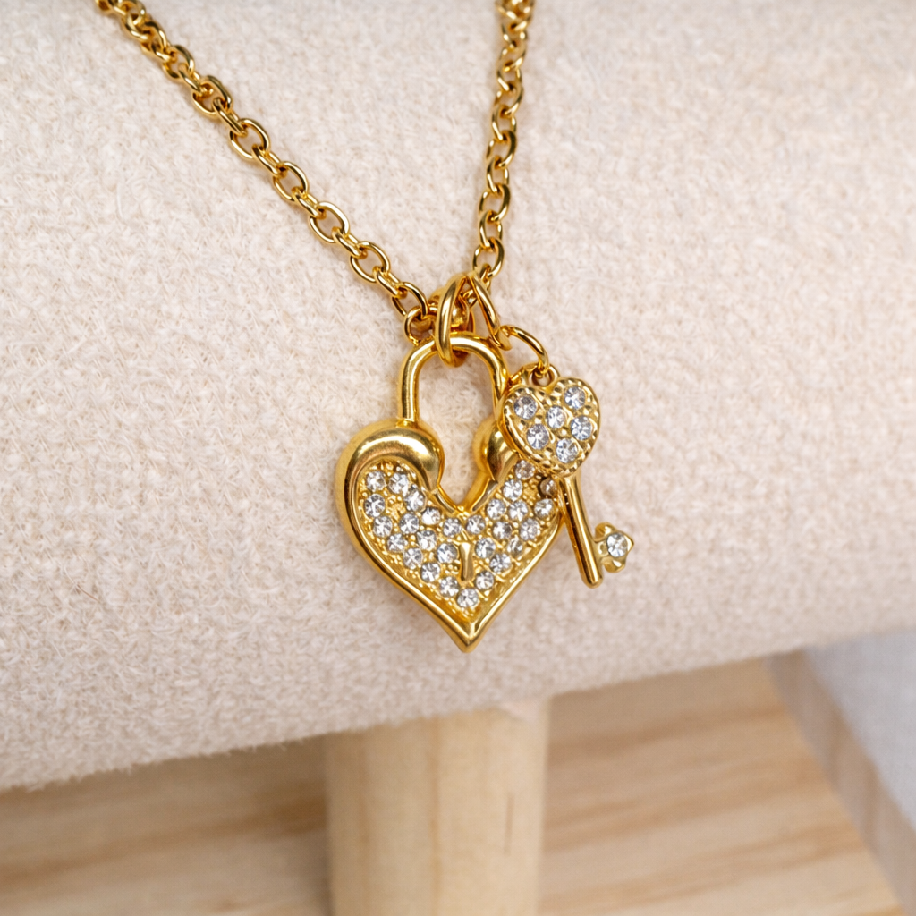 "Chain of Heart" Necklace