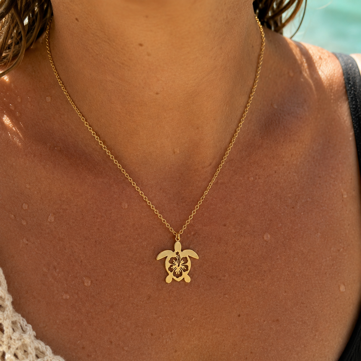 Waterproof hypoallergenic pendant necklace  