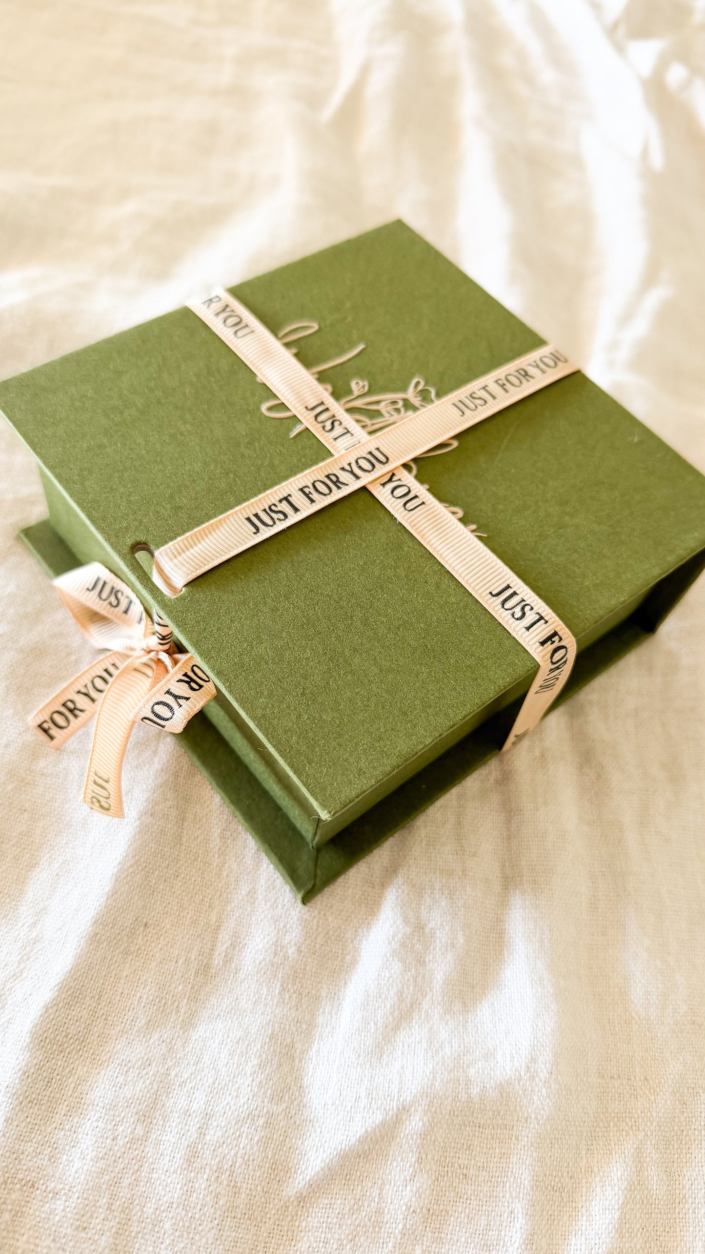Deluxe Gift Wrapping