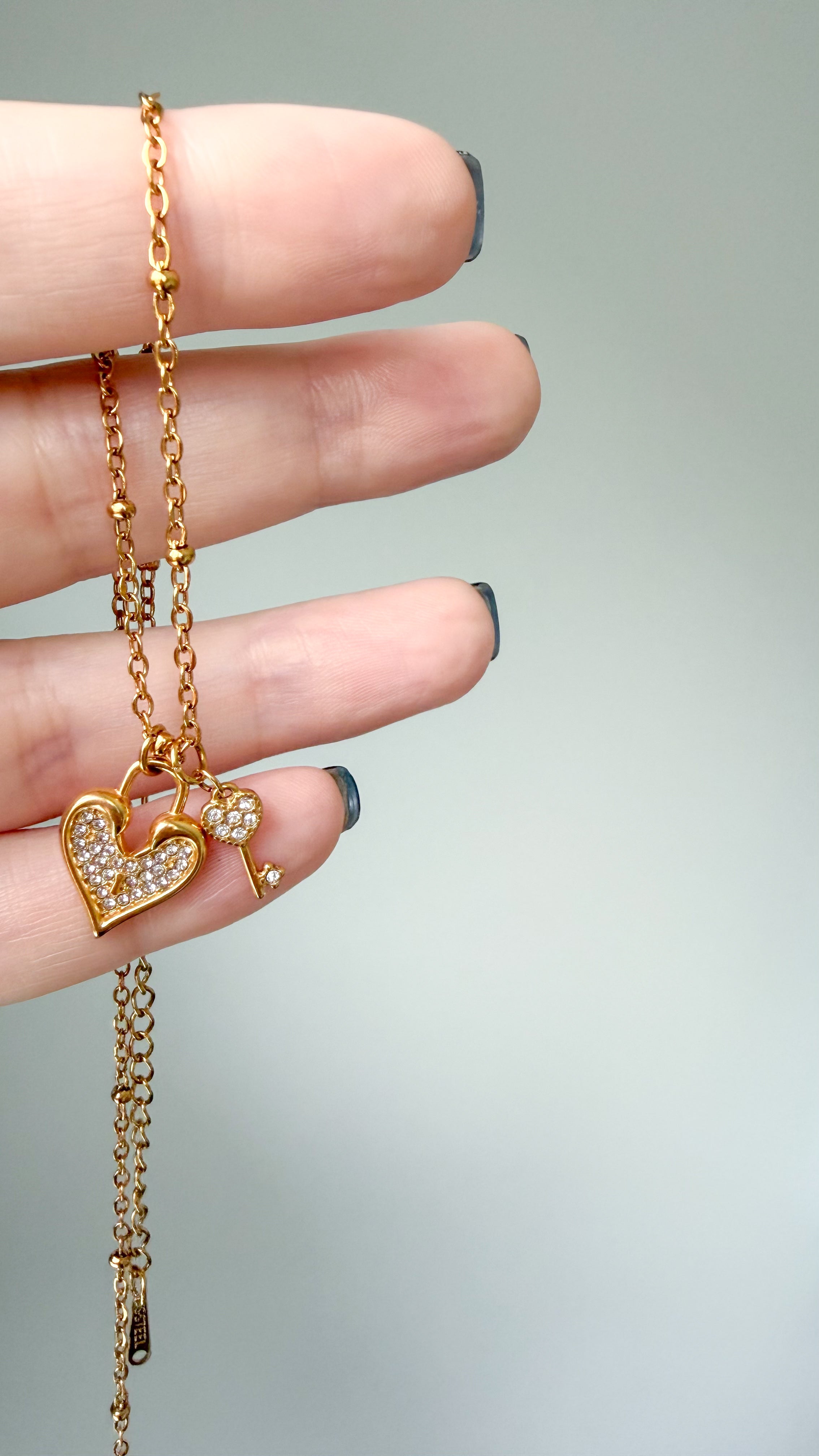 "Chain of Heart" Necklace