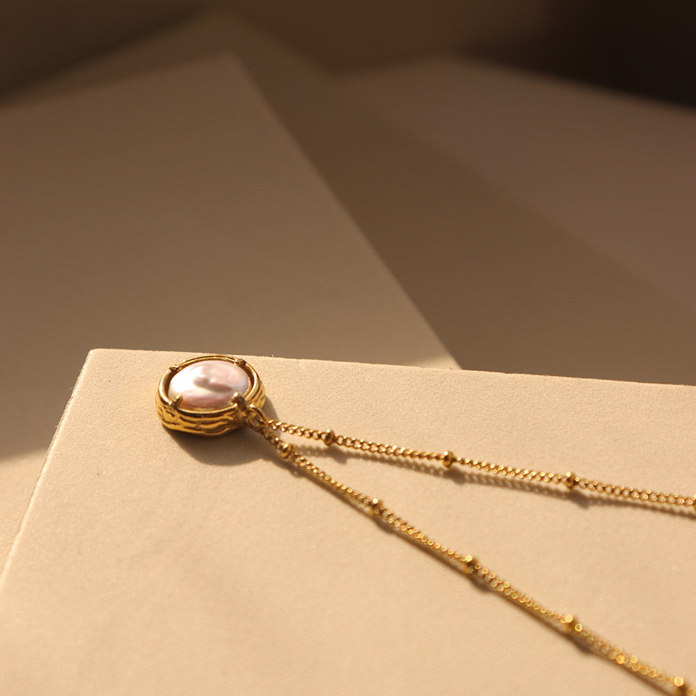 Peony Mother of Pearl Necklace