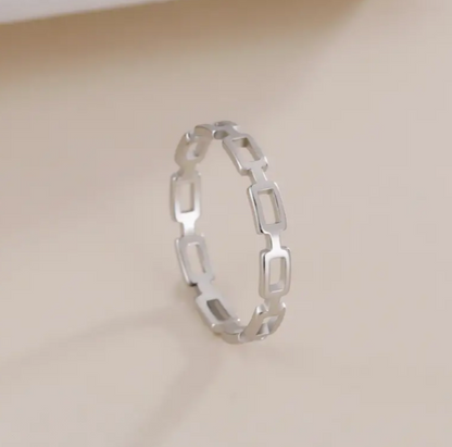 "Bellflower" Geometric Rings