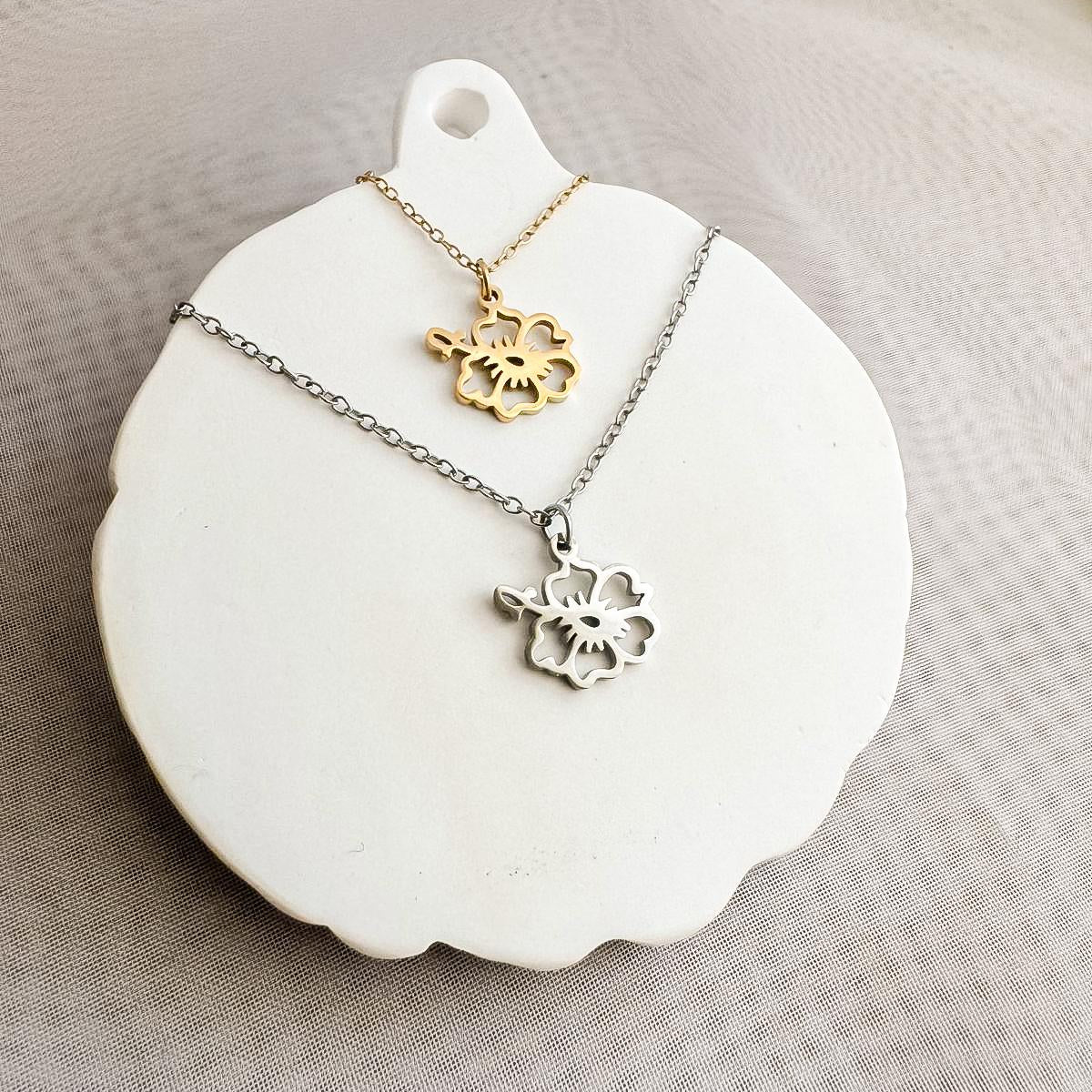 waterproof hypoallergenic necklace
