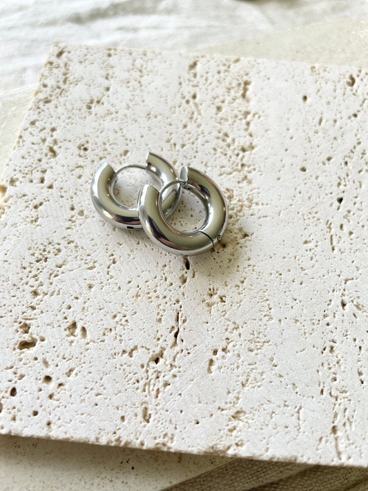 waterproof hypoallergenic earrings
