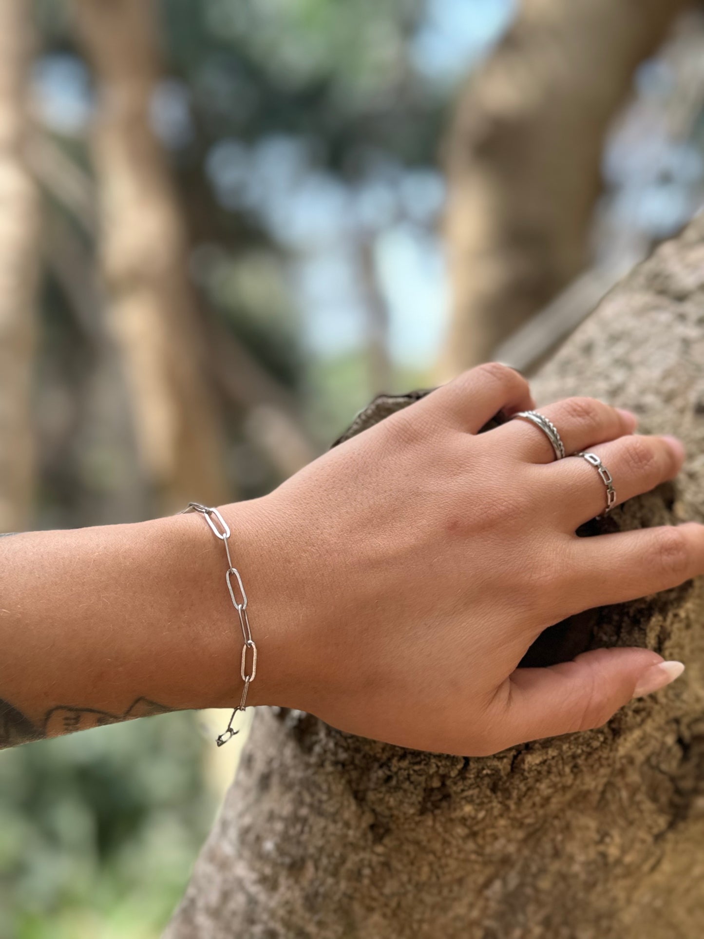 "Foxglove" Twisted Band Ring