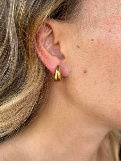 "Sweet Cecily" Waterdrop Studs