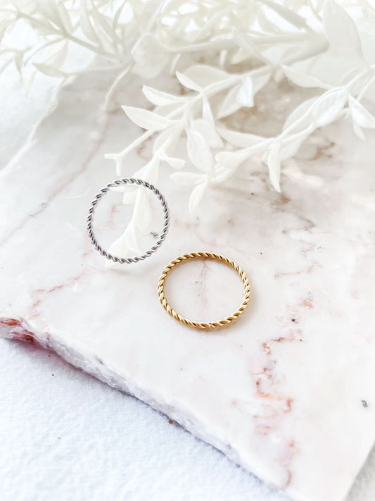 "Foxglove" Twisted Band Ring
