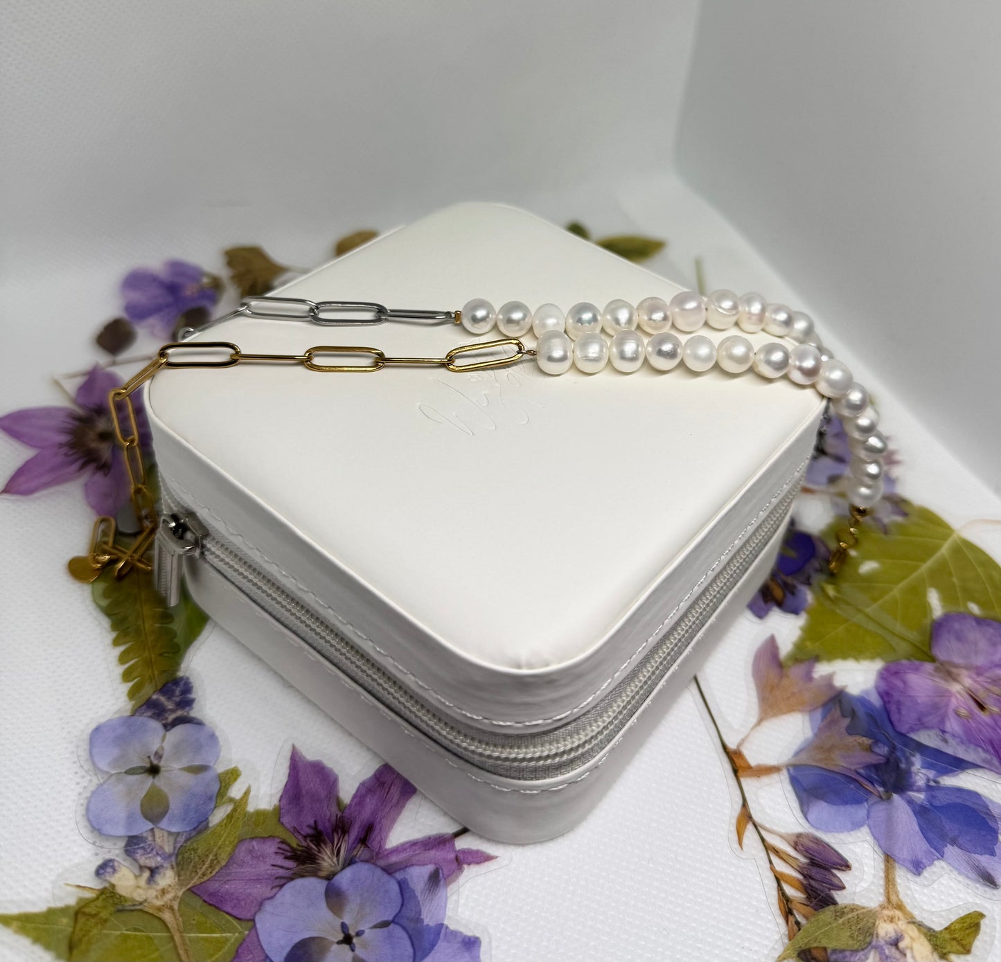 "Pearl Meets Pearl" Bundle