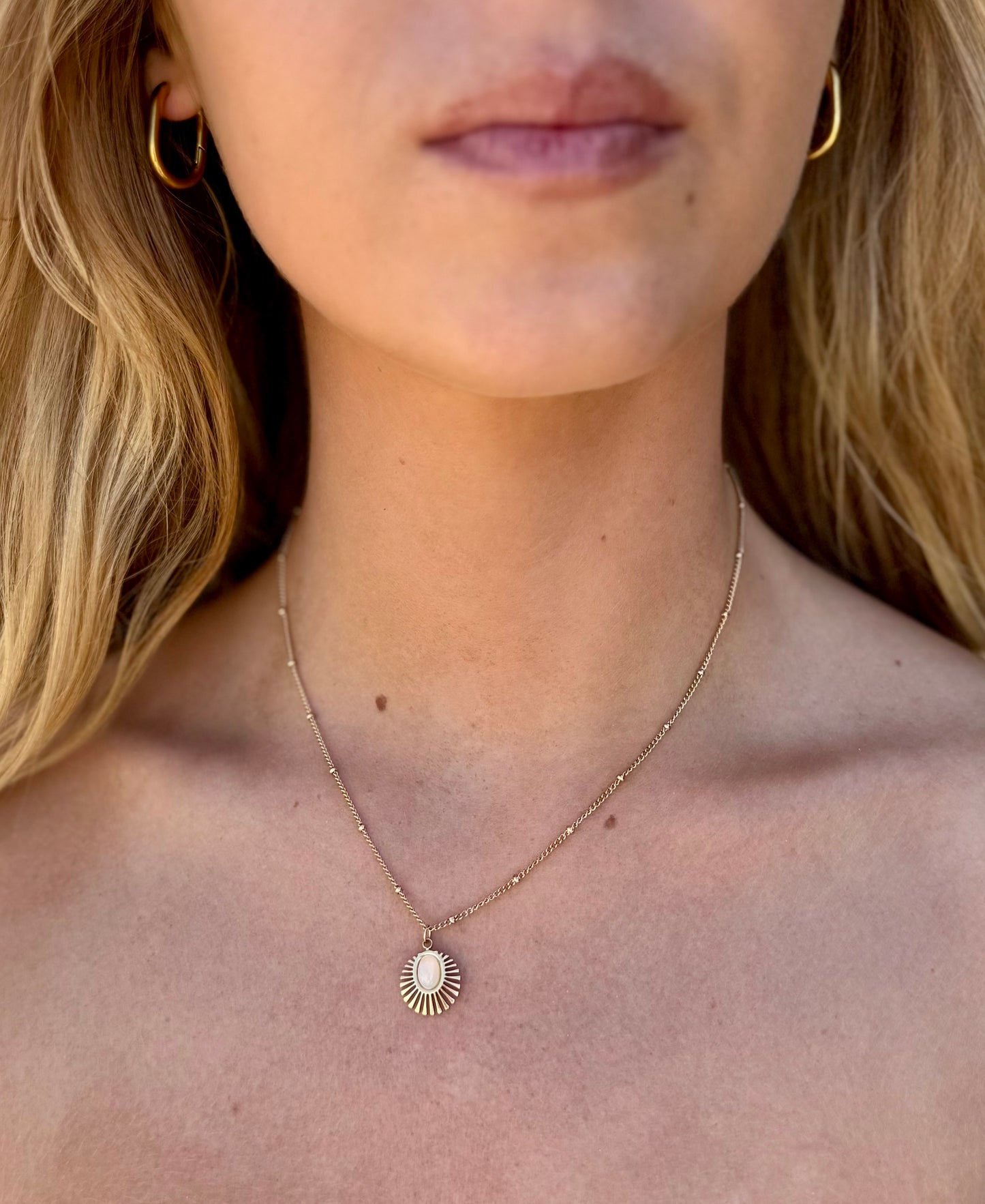 "Calla" Stone Necklace