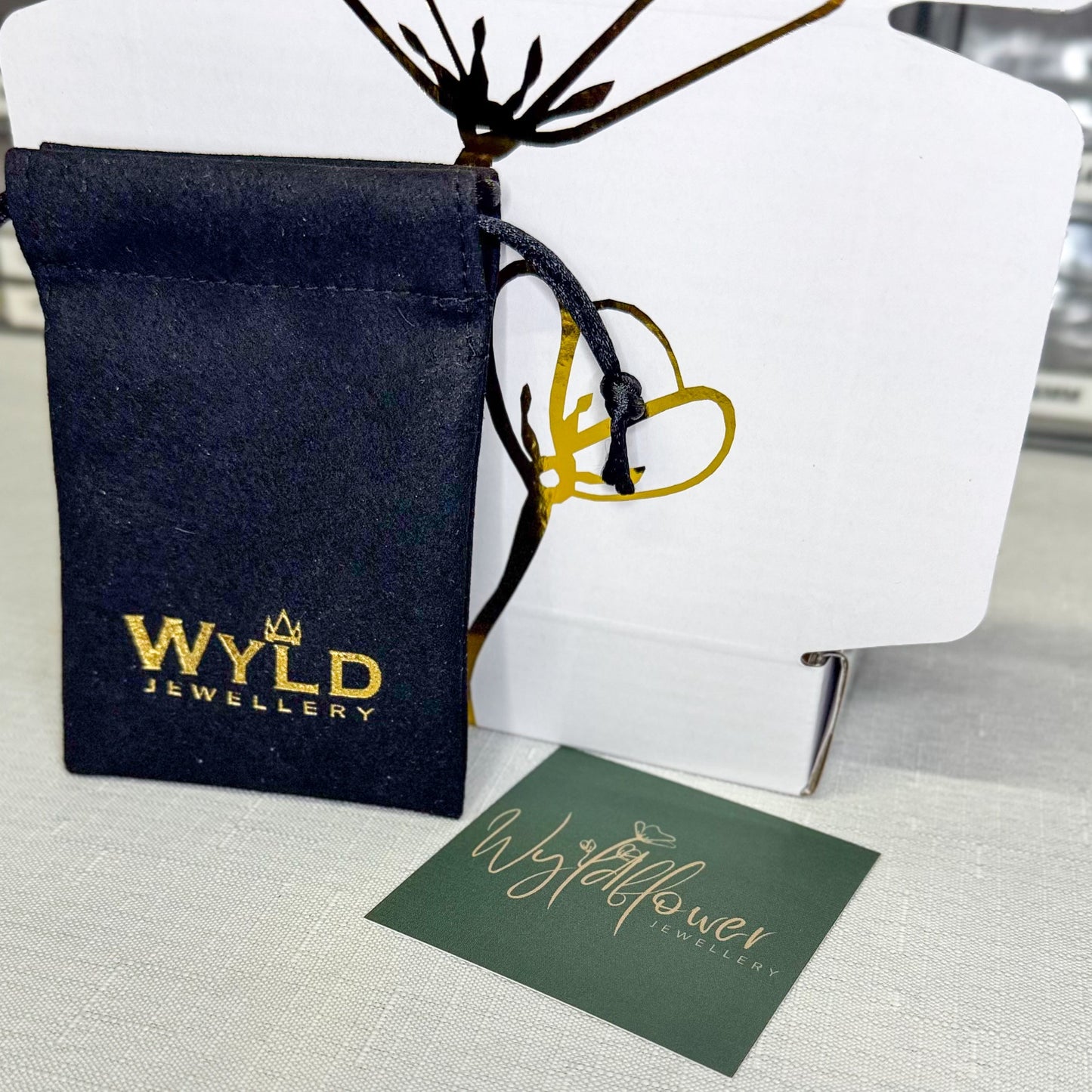 Deluxe Gift Wrapping