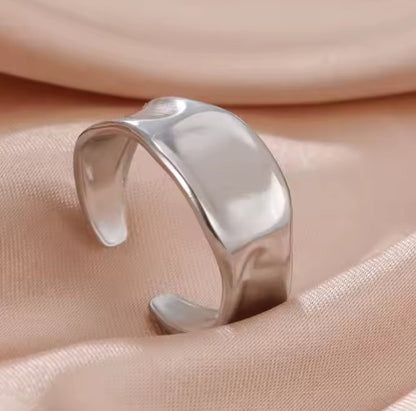 "Daffodil" Adjustable Ring