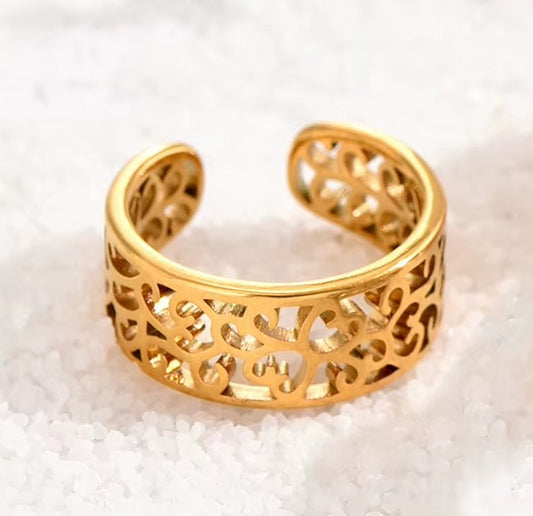 "Begonia" Toe Ring