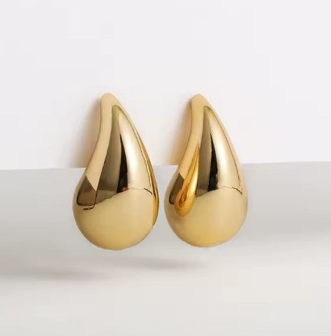 "Sweet Cecily" Waterdrop Studs