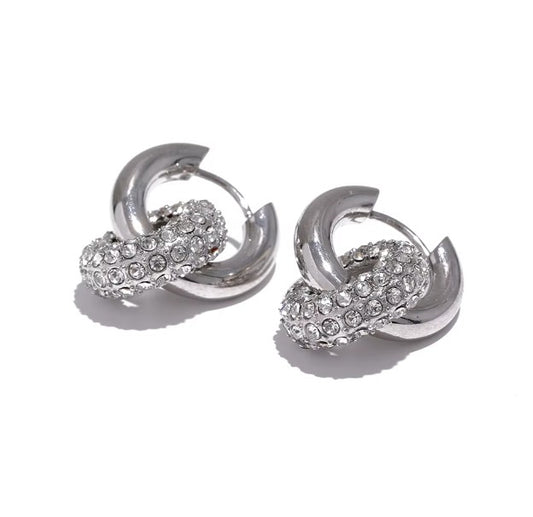 Waterproof hypoallergenic flower gem earrings 
