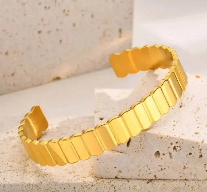 "Peony" Cuff