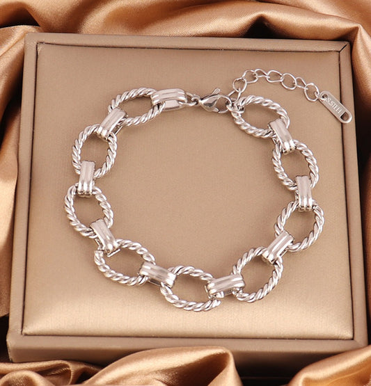 Waterproof Hypoallergenic stainless steel bracelet 