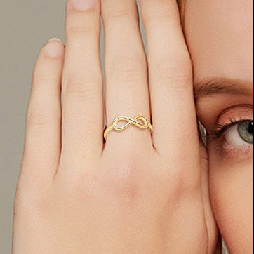 "Lily" Ring