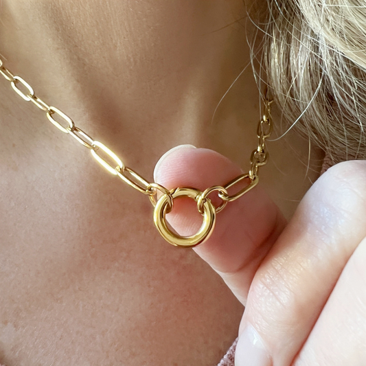 "Oriental Lily" Spring Buckle Necklace