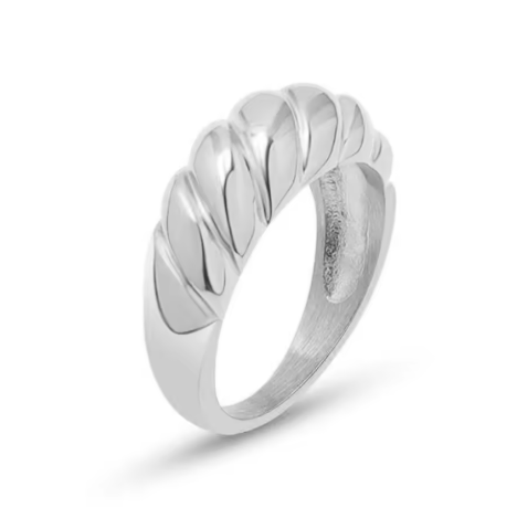 Waterproof silver wavy ring 