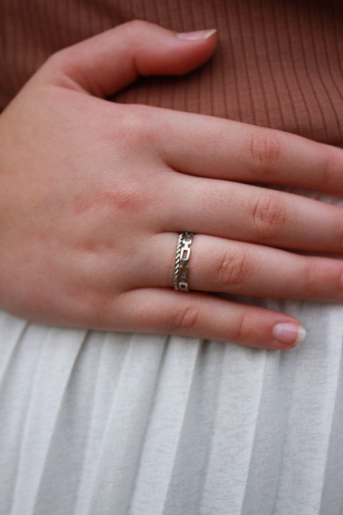 Waterproof hypoallergenic stainless steel jewellery