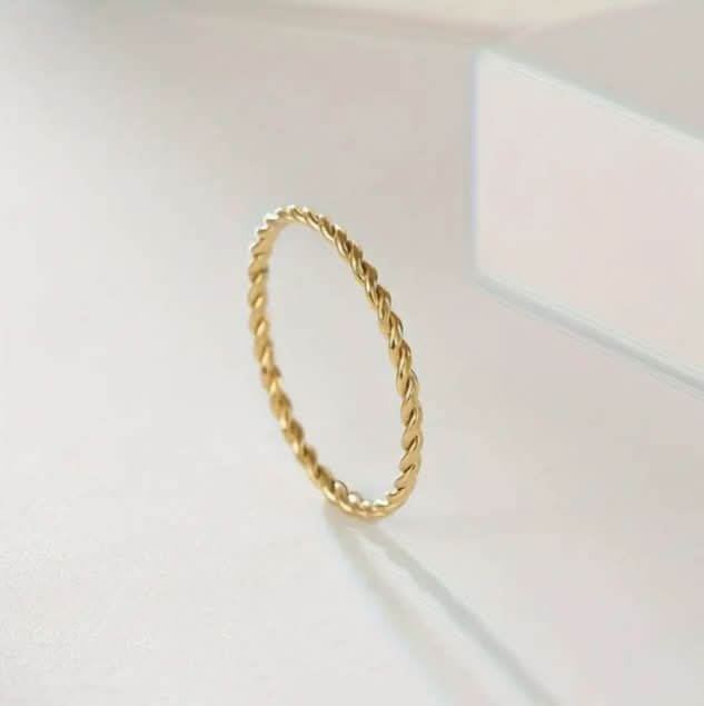 "Foxglove" Twisted Band Ring - Wyldflower Jewellery