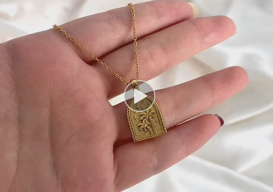 "Sweet Palm" Necklace